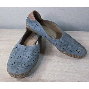 BOC Born Concepts Gray Leather Slip On Flats Comfort Shoes Women's Size 9